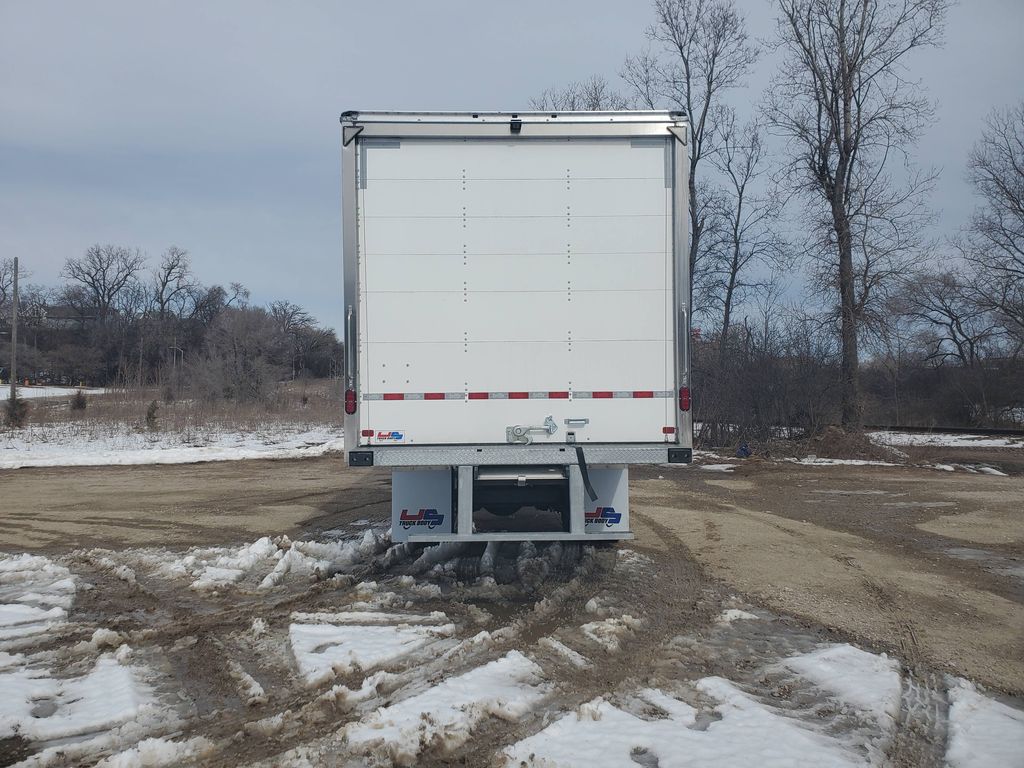 2025 HINO L6 H59531 - image 4 of 6