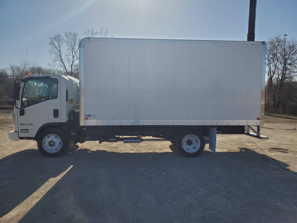 2025 ISUZU NPRGASHD IZ207453 - image 2 of 6