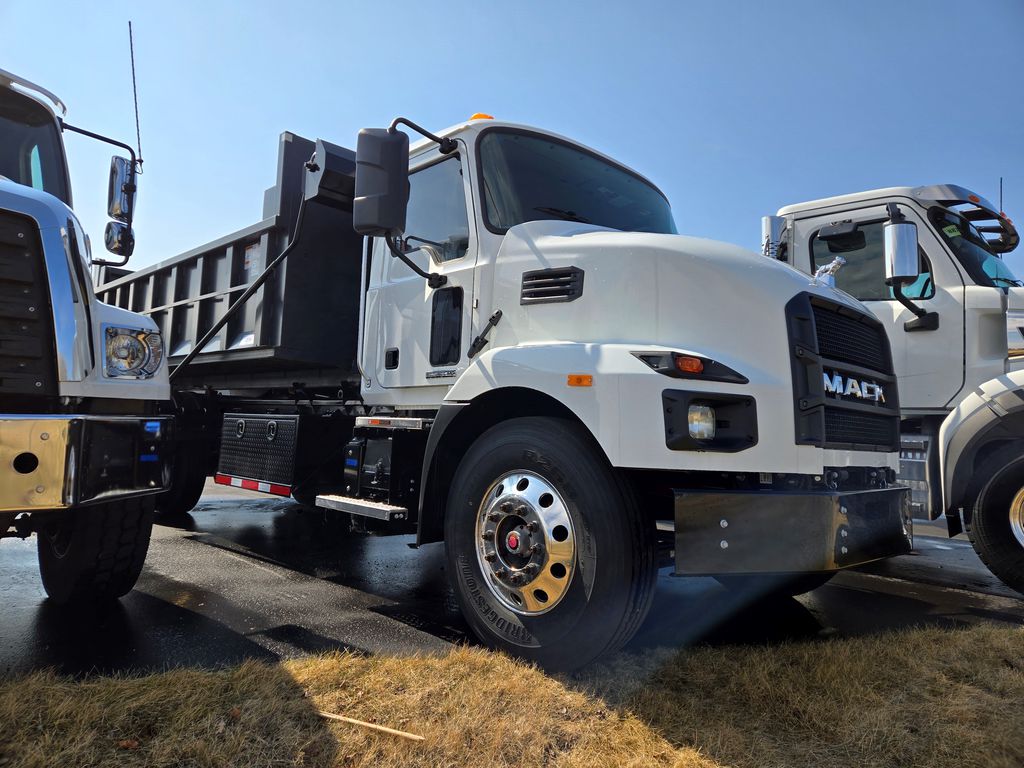 2025 MACK MD742 MMD076118 - image 2 of 6