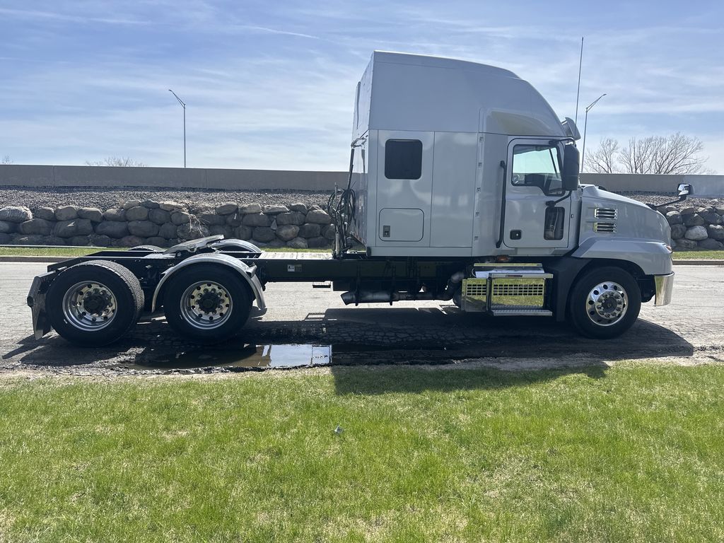 2019 MACK ANTHEM MAC10860U - image 6 of 6