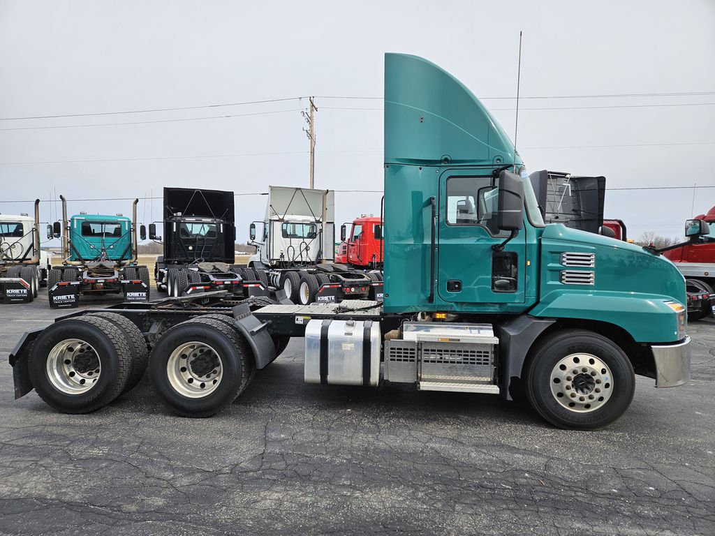 2019 MACK ANTHEM MAC10816U - image 6 of 6