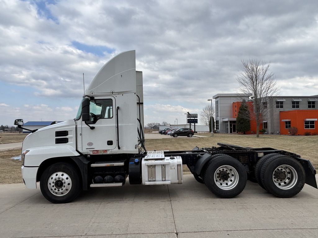 2020 MACK AN64T DC MAC9166U - image 2 of 6