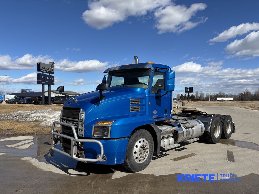 2020 MACK AN64T-TADC MAC11577U - image 1 of 6