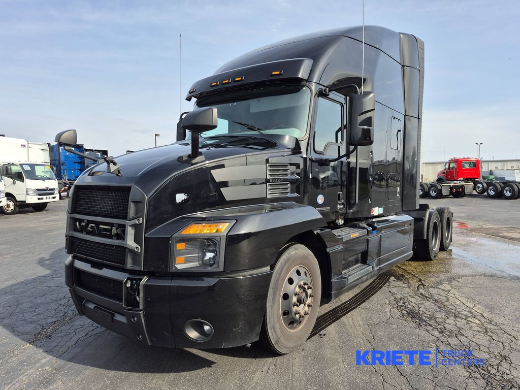 2021 MACK AN64T MAC21513U - image 1 of 6