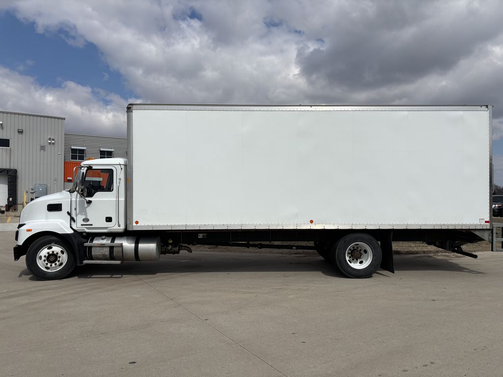 2021 MACK MD642 MAC1110U - image 1 of 6