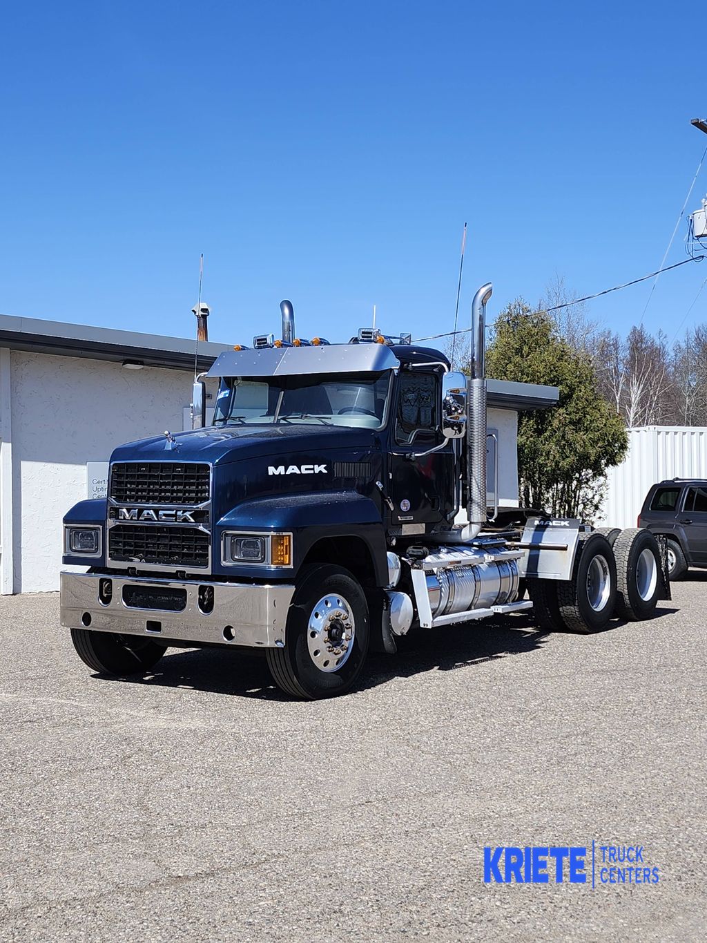 2021 MACK PI64T MAC8179U - image 1 of 6
